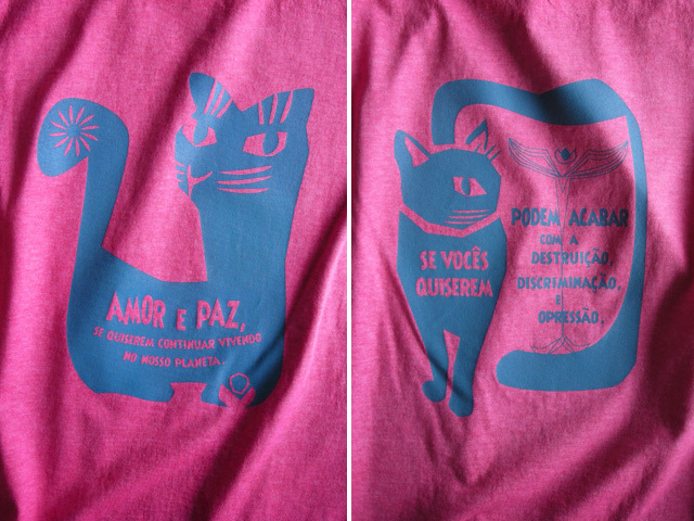 AMOR e PAZ Tシャツ-地球に住み続けるなら愛と平和を-hinolismo-迷えるチェリーレッド