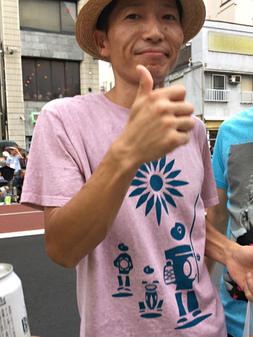 hinolismo迷えるＴシャツBerimbau(ビリンバウ)-カポエイラは技とリズムで対話する