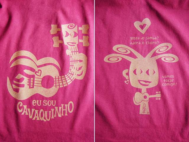 EU SOU CAVAQUINHO(わたしはカヴァキーニョ)Tシャツ-hinolismo迷えるチェリーレッド